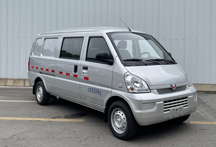 五菱牌LZW5024XXYEQUA厢式运输车
