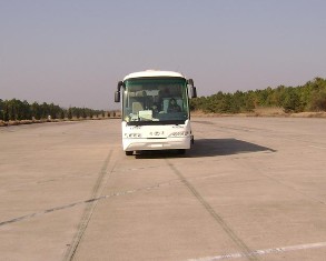 JNP6115M-1豪华旅游客车燃油公告图片1