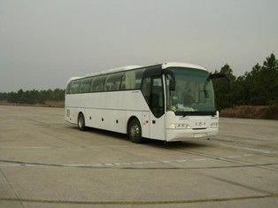 JNP6115M-1豪华旅游客车燃油公告图片2