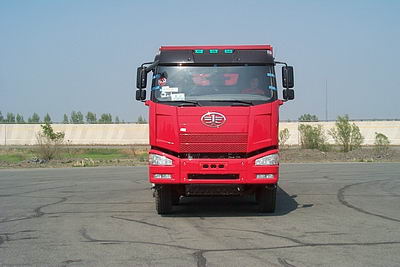 CA3310P66K2L5T4E平头柴油自卸汽车燃油公告图片1