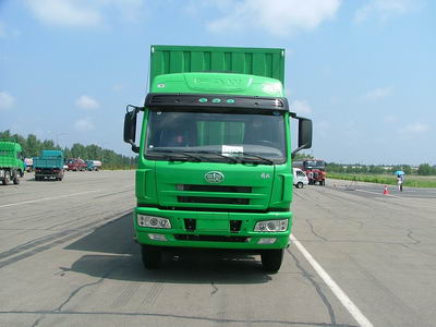 CA5312XXYP21K2L2T4E厢式运输车燃油公告图片1