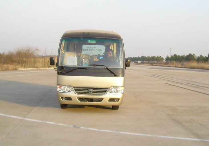 ZK6708DHA9客车燃油公告图片1