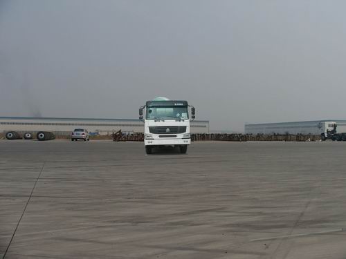 ZZ5317GJBN3667C1混凝土搅拌运输车燃油公告图片1