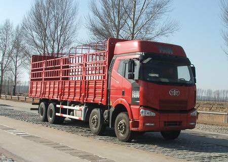 CA5310CLXYP66K24L7T4A2E仓栅式运输汽车燃油公告图片2