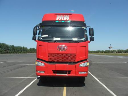 CA5310XXYP63K2L6T4A1E平头柴油厢式运输汽车燃油公告图片1