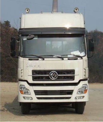 DFL5250XXYAX9厢式运输车燃油公告图片1