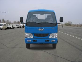 CA3040K11L2R5E3-1自卸汽车燃油公告图片1