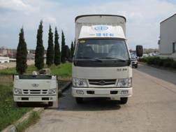 CA5047P90XXBK26L3-3篷式运输车燃油公告图片1