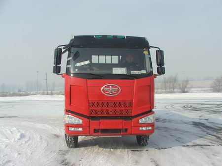CA1250P63K2L1T1A1E平头柴油载货汽车燃油公告图片1