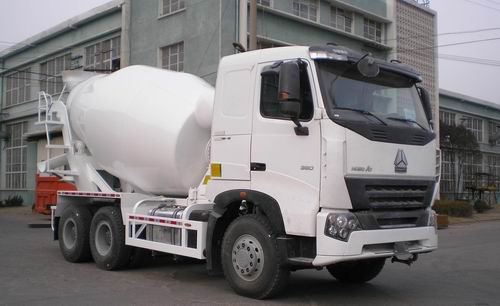 ZZ5257GJBN3847N1混凝土搅拌运输车燃油公告图片2