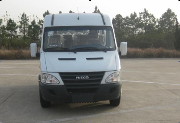 NJ6543ER6依维柯轻型客车燃油公告图片1