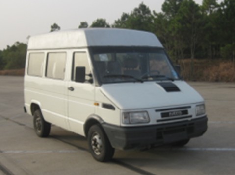 NJ6487SDE6依维柯轻型客车燃油公告图片2