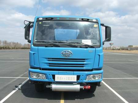 CA5163GJYP7K2L2E平头柴油运油车燃油公告图片1
