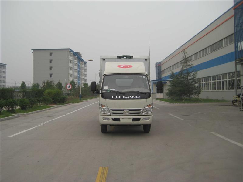 BJ5043XYK-B翼开启厢式车燃油公告图片1