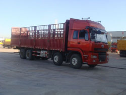 LFJ5311CLXY1仓栅式运输车燃油公告图片2