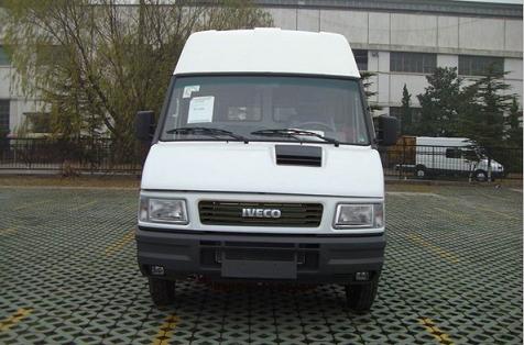 NJ5046XXY6S依维柯厢式运输车燃油公告图片1