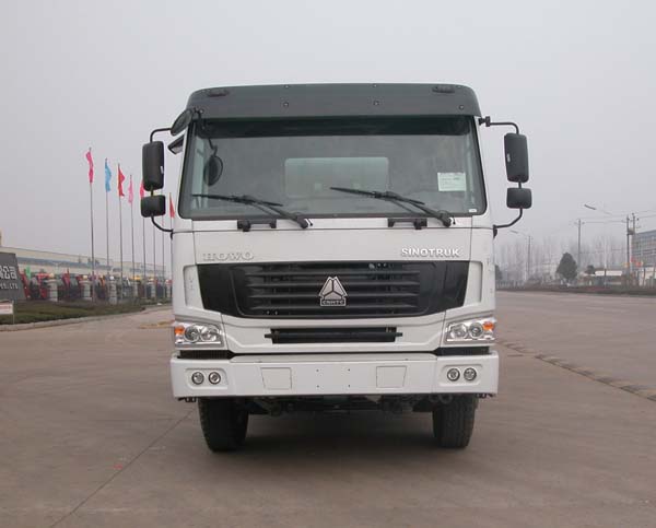SGZ5250GJBZZ3W40混凝土搅拌运输车燃油公告图片1