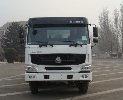 BZ5312GJBZA混凝土搅拌运输车燃油公告图片1