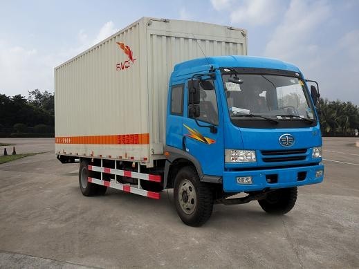 FXC5163XYKP9L2AE翼开启厢式车燃油公告图片2