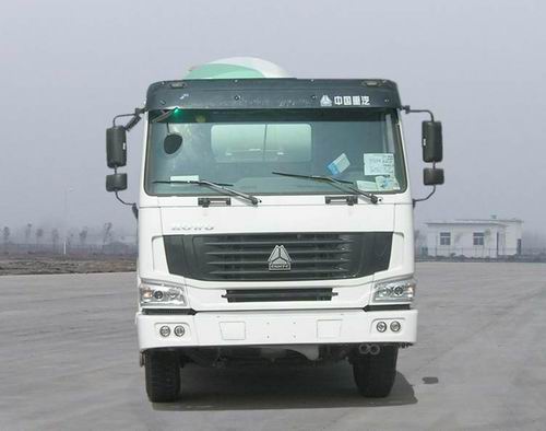 ZZ5317GJBN3268W混凝土搅拌运输车燃油公告图片1