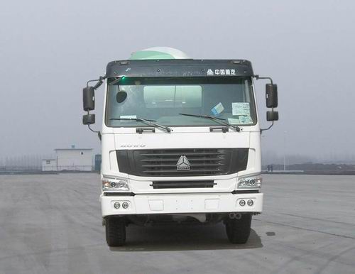 ZZ5257GJBN3649W混凝土搅拌运输车燃油公告图片1