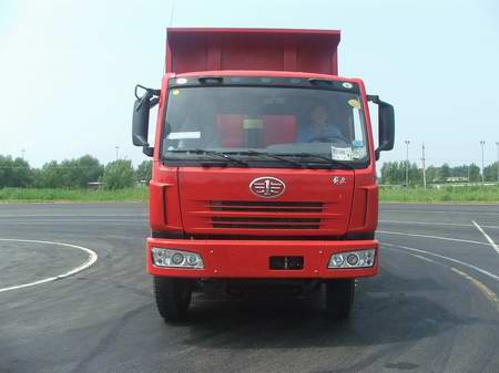 CA3313P7K1T4AE平头柴油自卸汽车燃油公告图片1