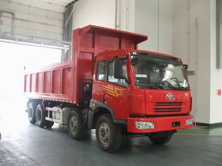 CA3313P7K1T4AE平头柴油自卸汽车燃油公告图片2