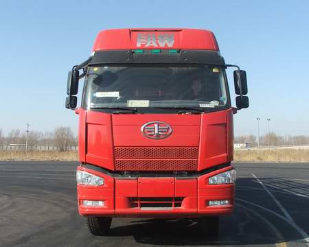 CA5310CLXYP63K1L6T10A3E仓栅式运输汽车燃油公告图片1