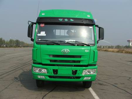 CA1313P7K1L11T4E8×4平头柴油载货汽车燃油公告图片1
