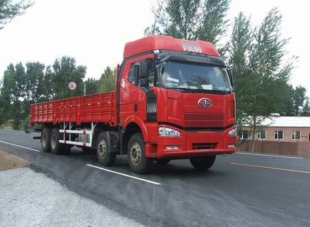 CA1310P66K2L7T4E1平头柴油载货汽车燃油公告图片2