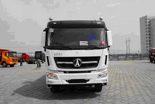 ND33100D46J7自卸车燃油公告图片1