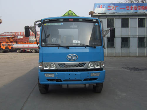 BSX5165GYY运油车燃油公告图片1