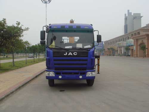 SGQ5133JSQJ随车起重运输车燃油公告图片1