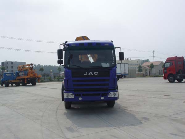 JDF5200JSQJAC随车起重运输车燃油公告图片1