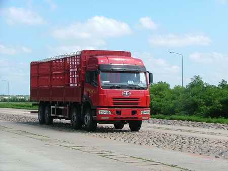 CA5313CLXYP7K2L11T9E仓栅运输车燃油公告图片2