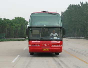 JNP6127EA豪华旅游客车燃油公告图片1