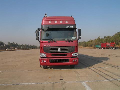 SDZ5317GFLA粉粒物料运输车燃油公告图片1