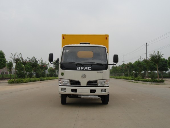 XZC5041XQY3爆破器材运输车燃油公告图片1