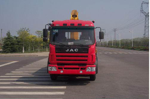 XZJ5200JSQH随车起重运输车燃油公告图片1