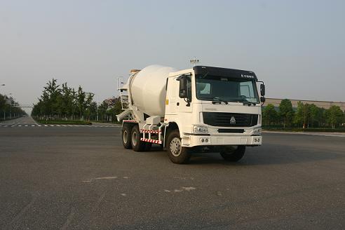 HZZ5250GJBHW混凝土搅拌运输车燃油公告图片2