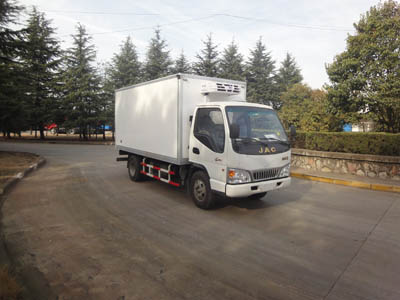 HFC5040XLCK2T冷藏车燃油公告图片2