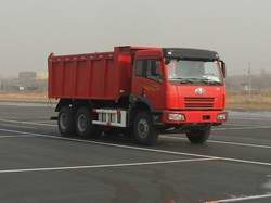 CA3252P2K2T1A6×4平头柴油自卸汽车燃油公告图片2