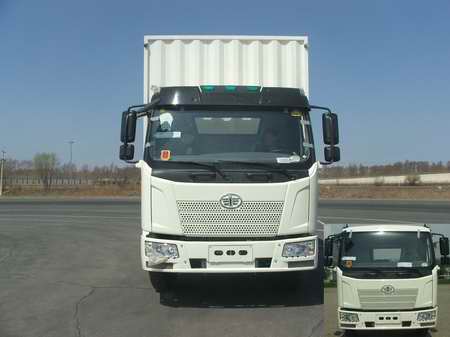 CA5160XXYP62K1L4A1E平头柴油厢式运输汽车燃油公告图片1