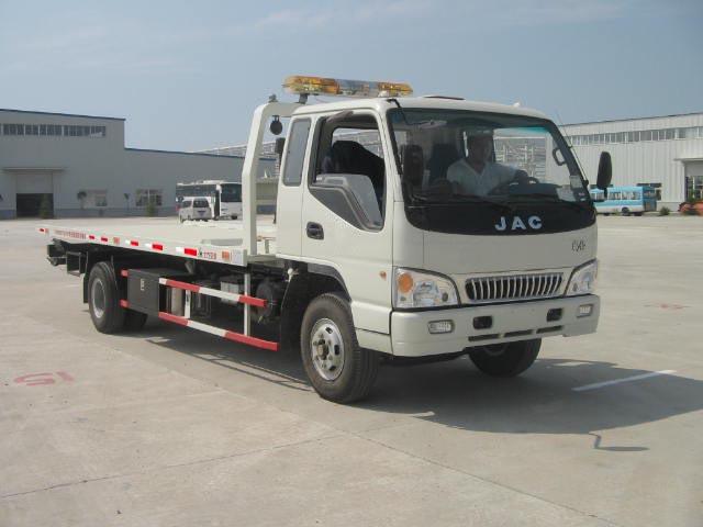 KFM5081TQZ11P清障车燃油公告图片2