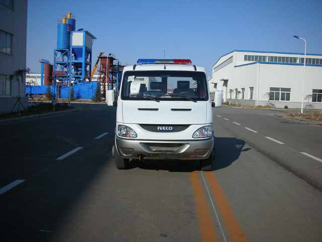 KFM5069TQZ12P清障车燃油公告图片1