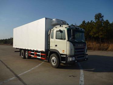 HFC5257XLCK1R1T冷藏车燃油公告图片2