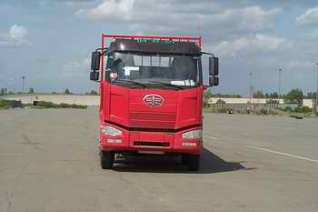 CA1310P66K2L7T4E1平头柴油载货汽车燃油公告图片1