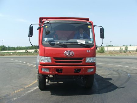 CA3120P9K2AE平头柴油自卸汽车燃油公告图片1