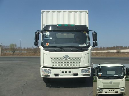 CA5163XXYP9K2L4CE厢式运输车燃油公告图片1