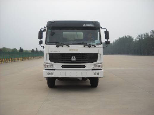 SDX5253GJB混凝土搅拌运输车燃油公告图片1